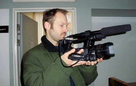 Simon Klose är filmskaparen bakom dokumentären "The Pirate Bay - Away from keyboard". I dokumentären förklaras att away from keyboard är ett alternativt begrepp till "irl" (In real life). Livet är ju verkligt även på nätet menar man.