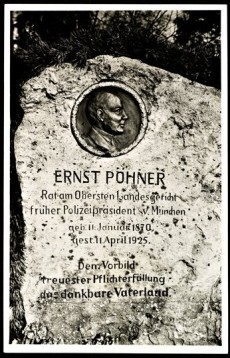 Minnessten för Ernst Pöhner i Burg Hoheneck, Tyskland. Rest 1934.