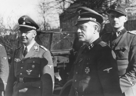 Heinrich Himmler och Jonas Lie år 1943.