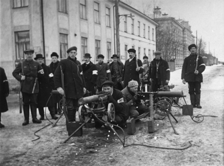 Vita trupper vid finska frihetskriget (1918-19). Många ifrån Lapporörelsen var veteraner från denna tid.