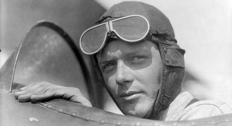 Charles Lindbergh - berömd flygare, fredsaktivist och en av Roosevelts främsta motståndare.