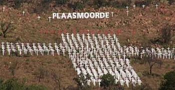 Monument över mördade vita farmare i Sydafrika.