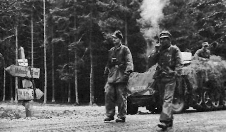 Kamphgruppe_Peiper's_Troops_on_The_Road_To_Malmedy