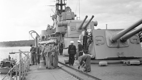 Det förliga artilleriet på HMS Göra Lejon