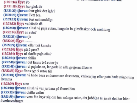 Konversation mellan Dennis Miraballes ("Eyy") och Linus Soinjoki Wallin (”tjuven”).
