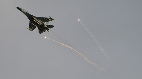 Ukrainskt stridsflyg över Luhansk.