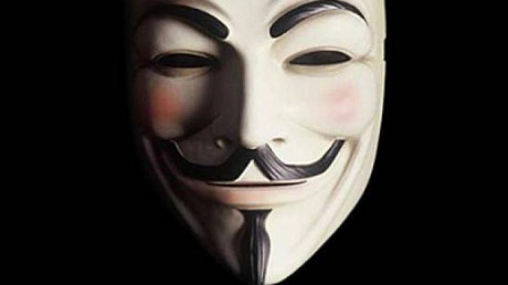 Den så kallade Guy Fawkes-masken, hämtad från filmen V for vendetta, är Anonymous oficiella symbol.