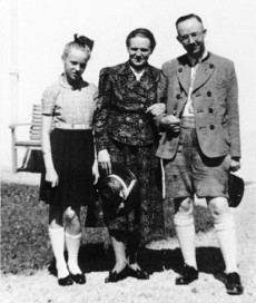 Gudrun, Margarete och Heinrich Himmler.