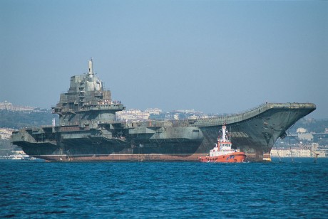 Det kinesiska hangarfartyget Liaoning.
