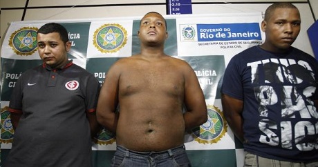 Tre brasilianska män som nyligen gripits, misstänkte för en brutal gruppvåldtäkt på en amerikansk kvinna.