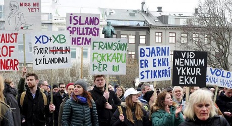 File photo of people demonstrating against Iceland's Prime Minister Gunnlaugsson in Reykjavik